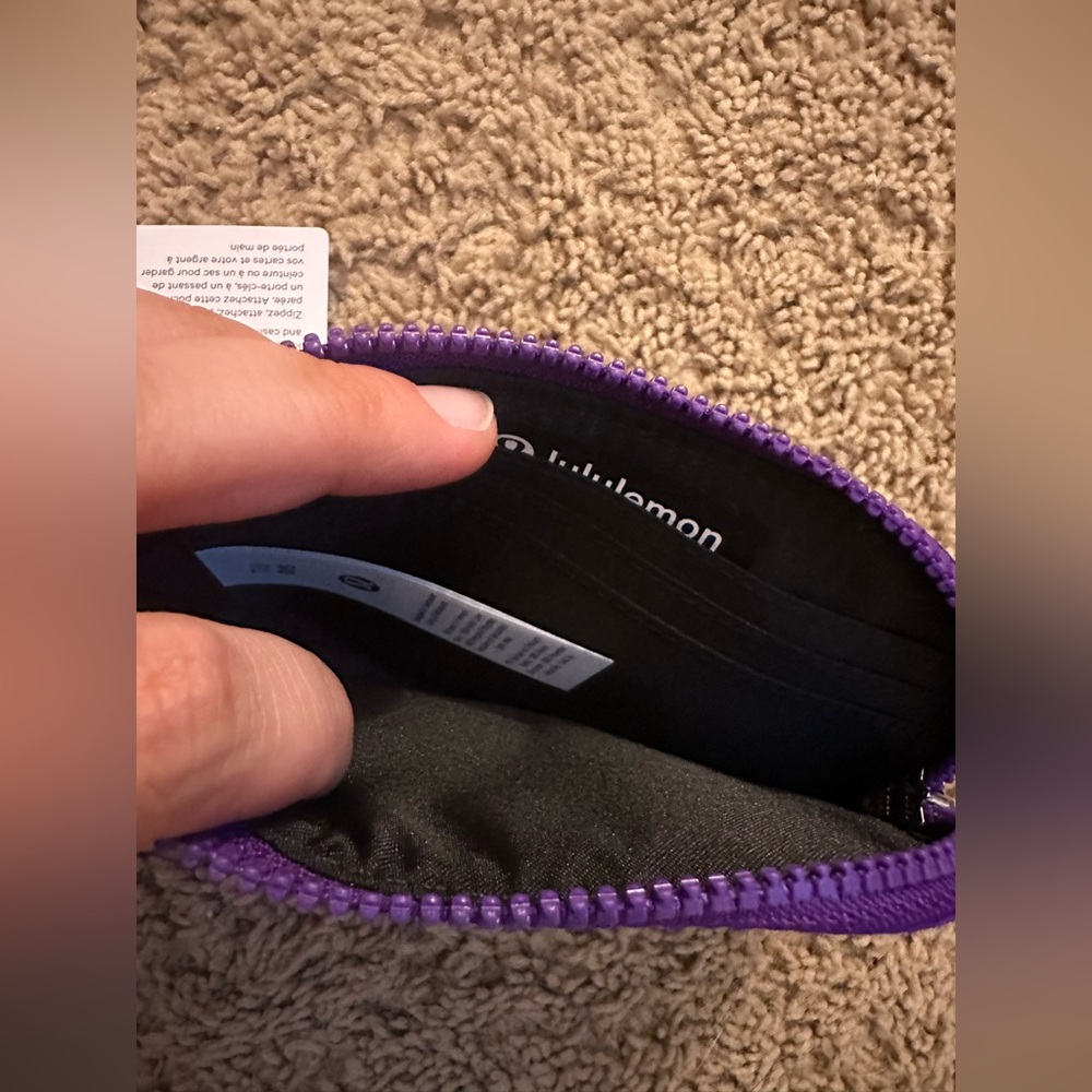 RARE! 2 Lululemon Clippable Card Pouches. - Picture 5 of 5